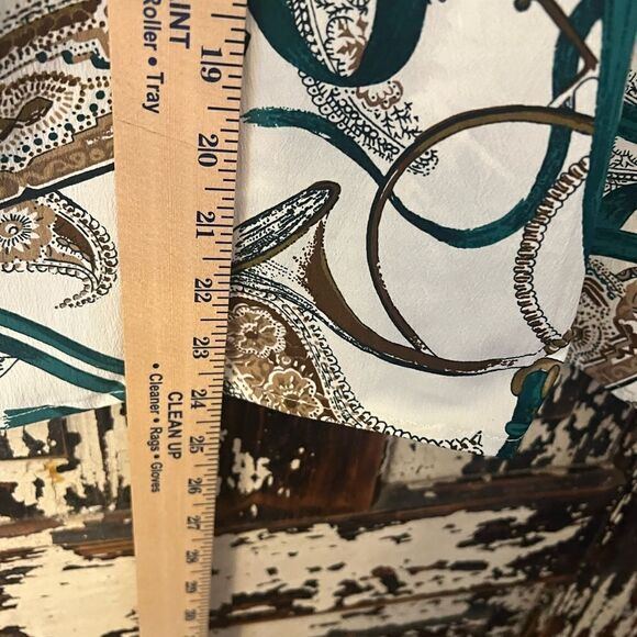 Vintage Nikki Women’s gold tone Button Belt  silky feel Blouse.  Size XL. - Picture 6 of 7